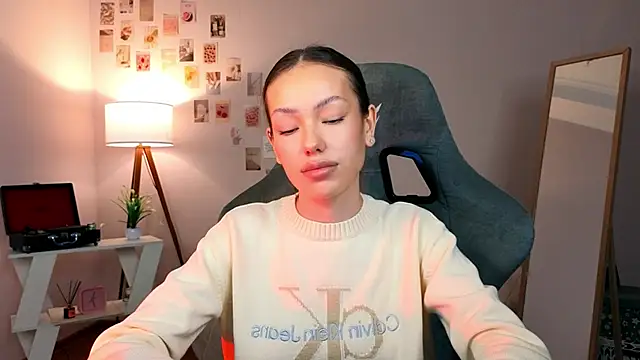 Snapshot of nexorine chatting on February 12, 2026, 1:17 pm nexorine online show from February 12, 2026, 1:17 pm