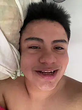 andresmahecha777 online show from February 5, 2026, 8:35 pm