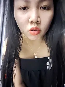 Snapshot of Heo_xxinhxx chatting on March 6, 2026, 4:25 pm Heo xxinhxx online show from March 6, 2026, 4:25 pm