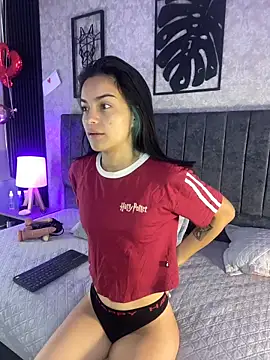 Snapshot of bliinkii_and_luka_ chatting on March 26, 2026, 12:44 pm bliinkii and luka online show from March 26, 2026, 12:44 pm