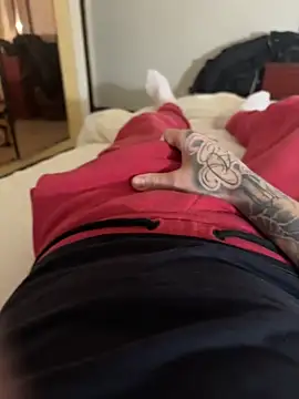 Snapshot of nolimits66 chatting on February 10, 2026, 2:32 pm nolimits66 online show from February 10, 2026, 2:32 pm