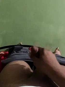 jesse pinkman99 online show from February 11, 2026, 5:51 pm