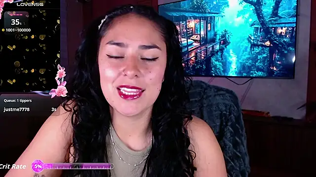 Snapshot of Iris_colette chatting on May 10, 2026, 1:33 am Iris colette online show from May 10, 2026, 1:33 am