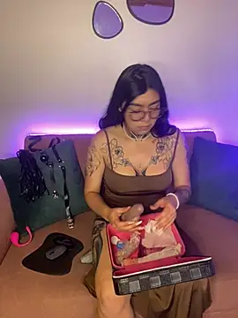 Snapshot of Angelica_pink18 chatting on February 19, 2026, 11:23 pm Angelica pink18 online show from February 19, 2026, 11:23 pm