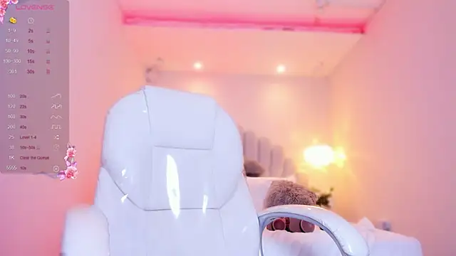 KataThonpson online show from April 11, 2026, 7:56 am