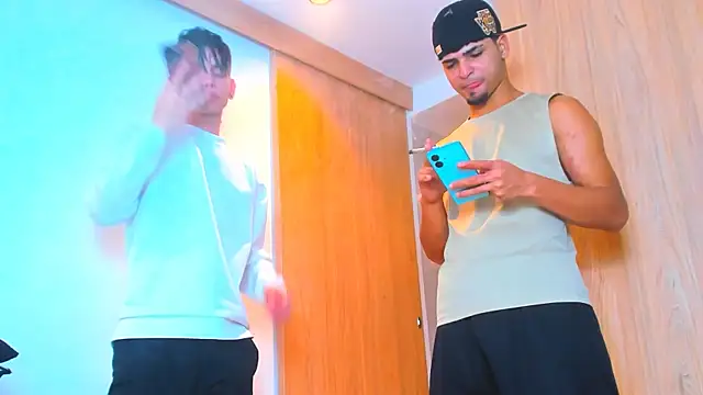 Snapshot of TheBatMansion chatting on February 12, 2026, 9:54 pm TheBatMansion online show from February 12, 2026, 9:54 pm