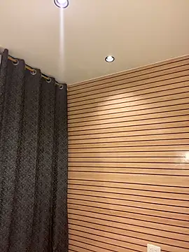 TheBatMansion online show from April 1, 2026, 4:02 am