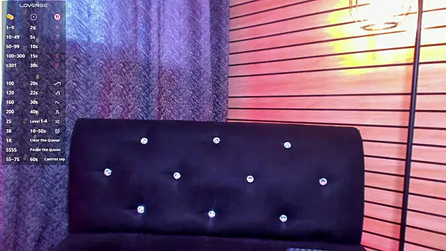 Snapshot of TheBatMansion chatting on June 17, 2026, 7:59 pm TheBatMansion online show from June 17, 2026, 7:59 pm