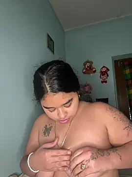 Aloyenita online show from February 20, 2026, 12:27 pm