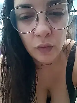 Snapshot of kuramaqueen chatting on February 15, 2026, 4:42 am kuramaqueen online show from February 15, 2026, 4:42 am