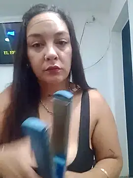 Snapshot of kuramaqueen chatting on March 1, 2026, 8:16 am kuramaqueen online show from March 1, 2026, 8:16 am