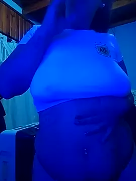 kuramaqueen online show from April 12, 2026, 9:14 am