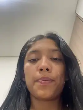 Snapshot of Vinaaly_ chatting on July 10, 2026, 12:48 am Vinaaly online show from July 10, 2026, 12:48 am