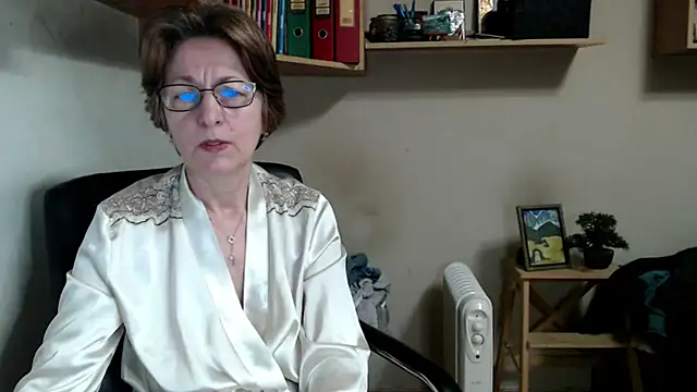 katemodel online show from March 15, 2026, 7:14 am