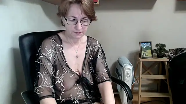 katemodel online show from March 22, 2026, 7:34 am