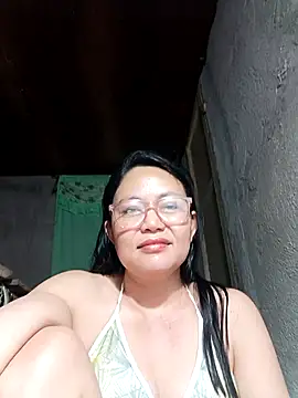 Snapshot of hotpinay_45 chatting on February 13, 2026, 12:50 am hotpinay 45 online show from February 13, 2026, 12:50 am