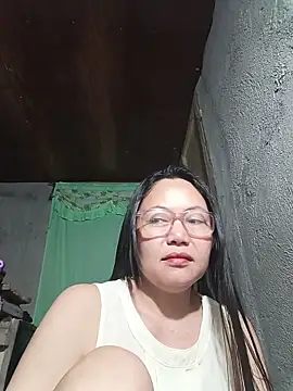 Snapshot of hotpinay_45 chatting on April 26, 2026, 10:13 am hotpinay 45 online show from April 26, 2026, 10:13 am