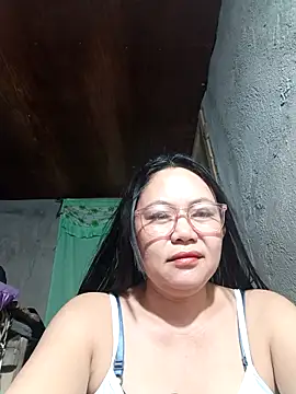 Snapshot of hotpinay_45 chatting on April 27, 2026, 8:29 pm hotpinay 45 online show from April 27, 2026, 8:29 pm