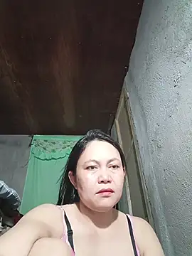 Snapshot of hotpinay_45 chatting on May 25, 2026, 2:28 am hotpinay 45 online show from May 25, 2026, 2:28 am