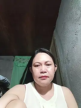 Snapshot of hotpinay_45 chatting on May 27, 2026, 8:28 pm hotpinay 45 online show from May 27, 2026, 8:28 pm