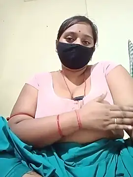 Poojaxx56 online show from July 9, 2026, 4:55 pm