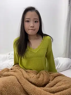 BIGBABYYEYE online show from February 1, 2026, 2:04 pm