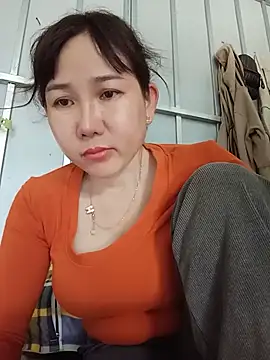 Ana-love2026 online show from May 18, 2026, 6:30 am