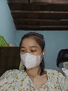 Snapshot of Daisy-lusia2026 chatting on May 17, 2026, 12:30 am Daisy-lusia2026 online show from May 17, 2026, 12:30 am