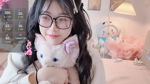 Luminous4173 online show from February 10, 2026, 8:07 am