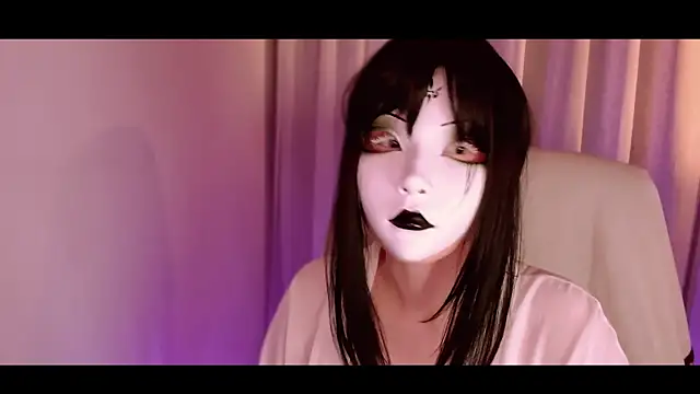 NoirLiliyaa online show from February 22, 2026, 7:12 pm