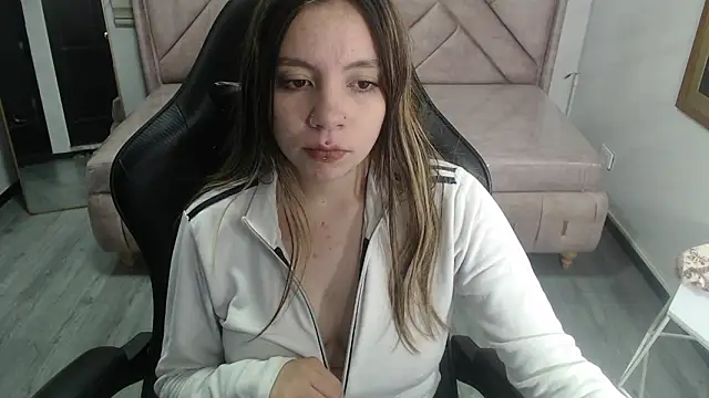 Snapshot of Eco_deluna_v chatting on February 27, 2026, 1:11 pm Eco deluna v online show from February 27, 2026, 1:11 pm