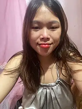 Emxinhka1 online show from June 6, 2026, 3:17 pm