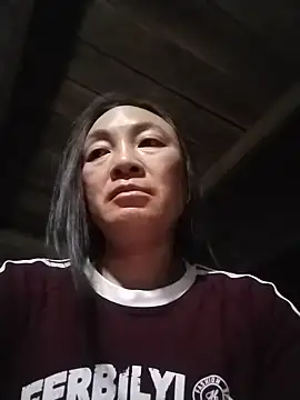 Snapshot of Neoone_1 chatting on May 12, 2026, 6:05 pm Neoone 1 online show from May 12, 2026, 6:05 pm