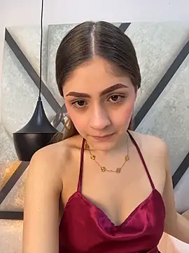 Snapshot of AriaWillssX chatting on February 3, 2026, 8:47 pm AriaWillssX online show from February 3, 2026, 8:47 pm