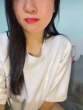 Snapshot of hotgirl-sexy chatting on February 3, 2026, 3:48 am hotgirl-sexy online show from February 3, 2026, 3:48 am