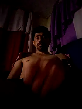 Snapshot of superred22 chatting on April 17, 2026, 2:14 am superred22 online show from April 17, 2026, 2:14 am