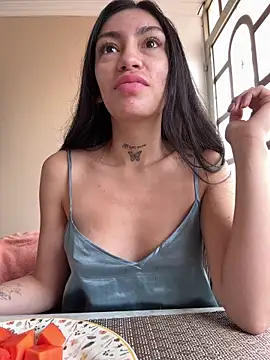 Bonny Eva online show from March 11, 2026, 2:56 pm