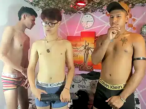 Snapshot of Ramonhot2006 chatting on February 14, 2026, 3:25 am Ramonhot2006 online show from February 14, 2026, 3:25 am