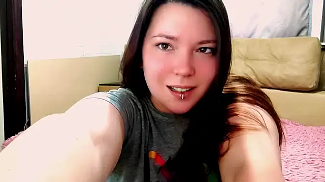 Snapshot of NotYourDoll chatting on May 6, 2026, 5:35 am NotYourDoll online show from May 6, 2026, 5:35 am