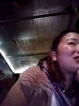 Ella-aa online show from February 23, 2026, 6:44 am