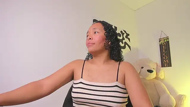 Nia13 online show from February 26, 2026, 1:04 am