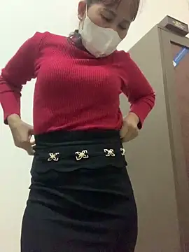 Snapshot of YANINA120 chatting on February 12, 2026, 10:05 pm YANINA120 online show from February 12, 2026, 10:05 pm