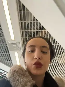 MiaTee online show from February 14, 2026, 4:20 am