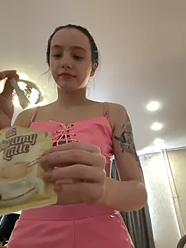 MiaTee online show from February 23, 2026, 5:05 am