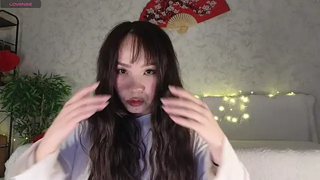 saya li11 online show from February 28, 2026, 7:26 pm