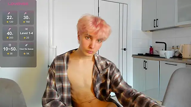 bunnyblush67 online show from April 14, 2026, 5:35 am