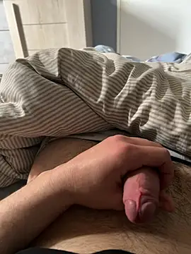 Snapshot of magicdickx21 chatting on March 9, 2026, 11:36 am magicdickx21 online show from March 9, 2026, 11:36 am