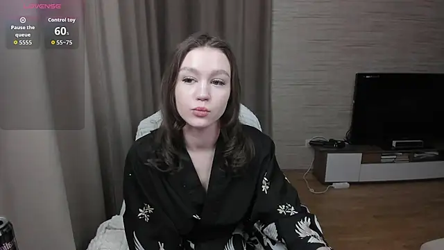 Snapshot of CarmenHill chatting on February 17, 2026, 4:42 am CarmenHill online show from February 17, 2026, 4:42 am