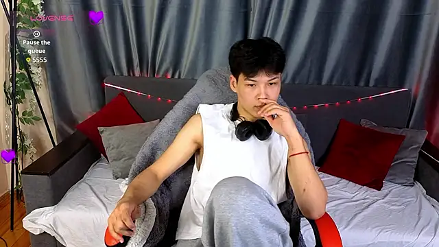 Snapshot of XanneLL chatting on February 28, 2026, 7:37 pm XanneLL online show from February 28, 2026, 7:37 pm