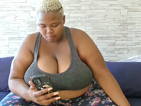 BustyBmw online show from March 9, 2026, 8:29 am